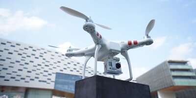 квадрокоптер DJI phantom